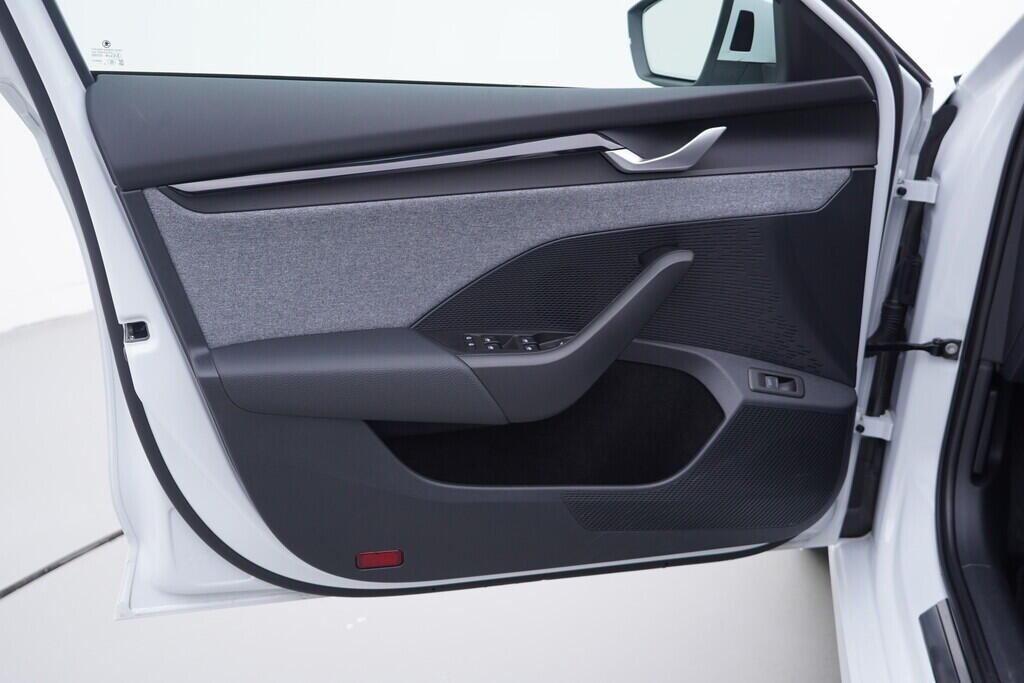 OV190V10444_19.webp_OCTAVIA Selection 2.0 TDI 110 kW automat, DPH