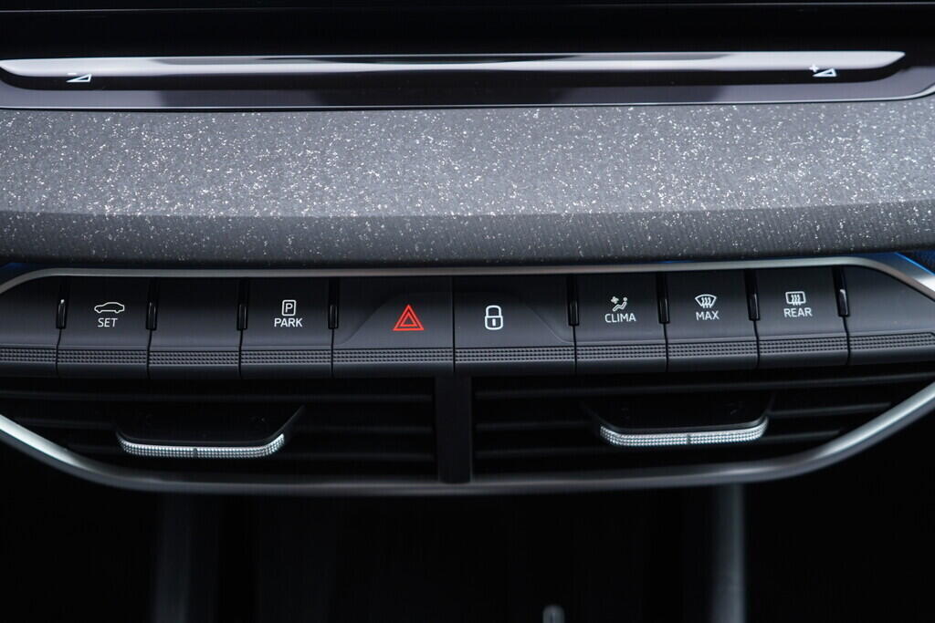 OV190V10444_34.webp_OCTAVIA Selection 2.0 TDI 110 kW automat, DPH