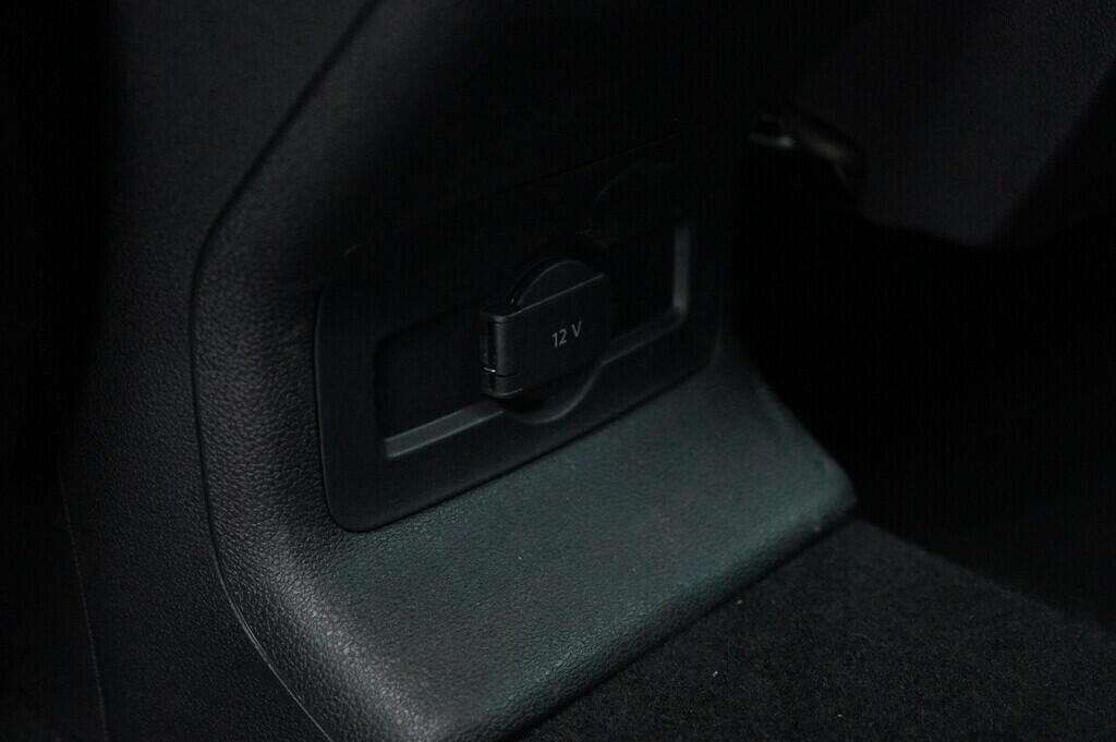 OV190V10445_32.webp_KAROQ Style 1.5 TSI 110 kW automat, DPH