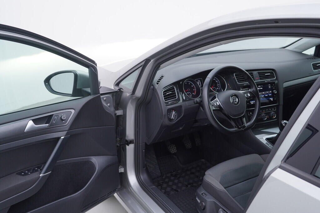 OV190V10450_18.webp_GOLF Maraton Edition 1.5 TSI 96 kW manuál, DPH