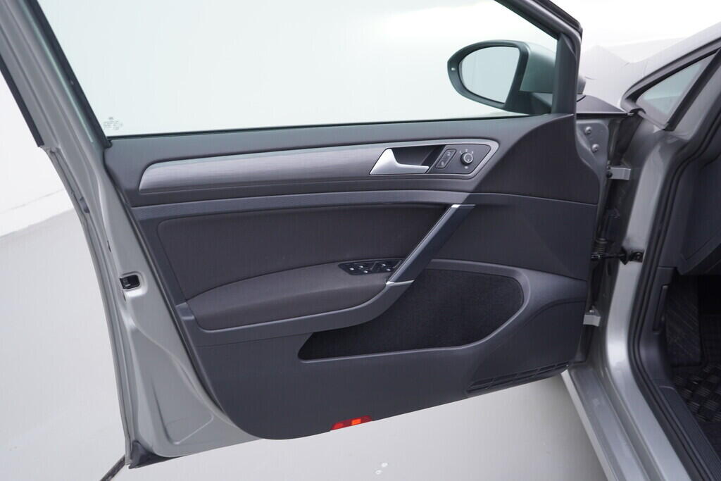 OV190V10450_19.webp_GOLF Maraton Edition 1.5 TSI 96 kW manuál, DPH