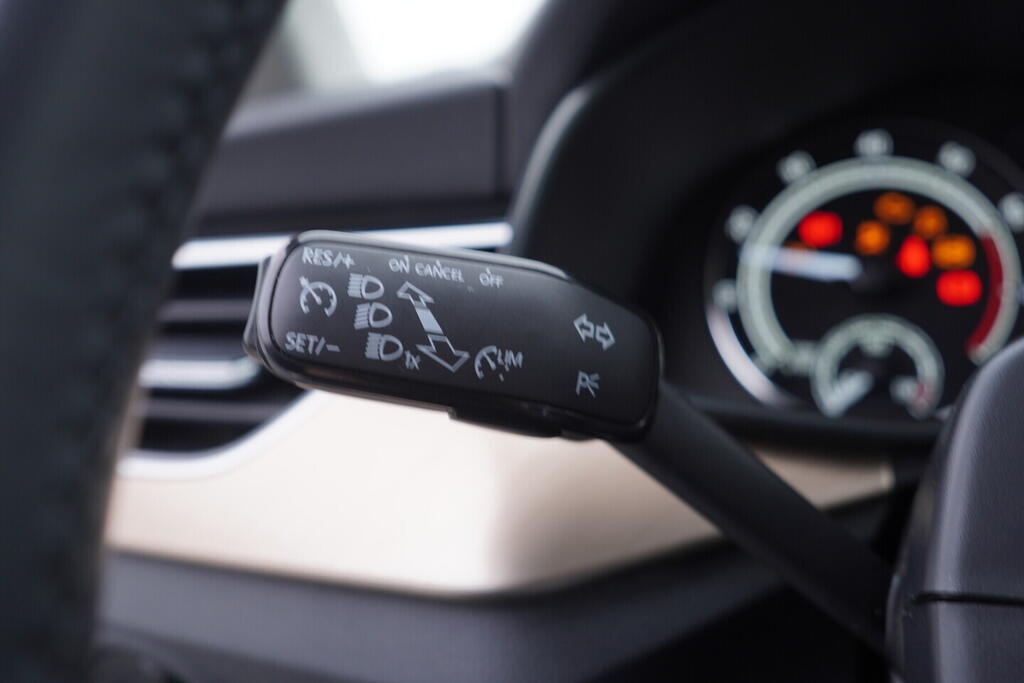 OV190V10457_23.webp_SCALA Style 1.0 TSI 81 kW automat, DPH