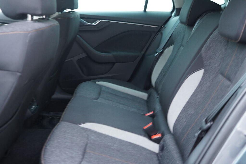 OV190V10457_35.webp_SCALA Style 1.0 TSI 81 kW automat, DPH