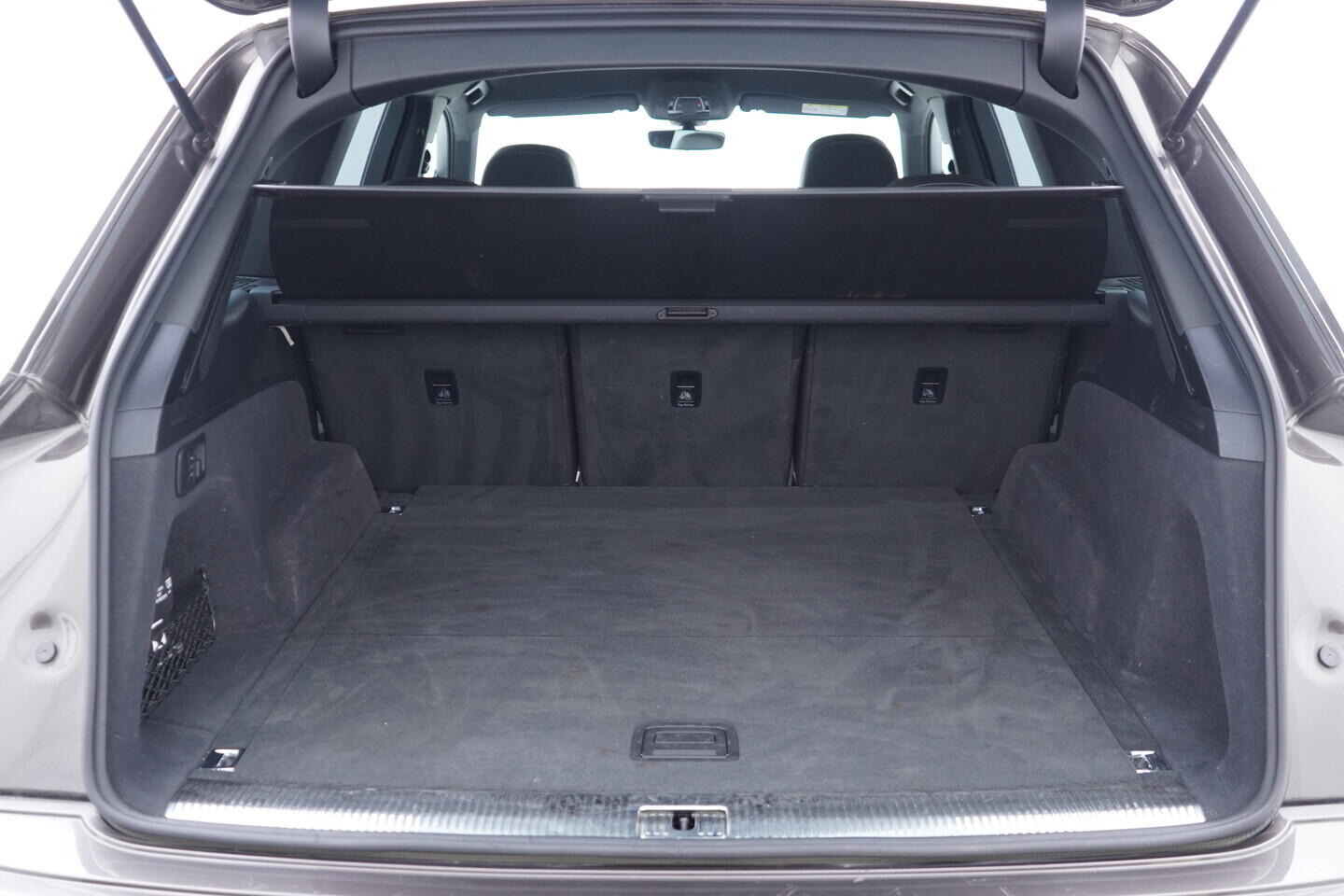 OV190V10458_43.webp_Q7 S-line 3.0 TDI 200 kW automat