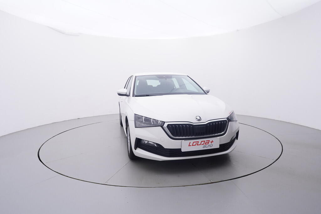 OV190V10459_17.webp_SCALA Ambition 1.0 TSI 70 kW manuál, DPH