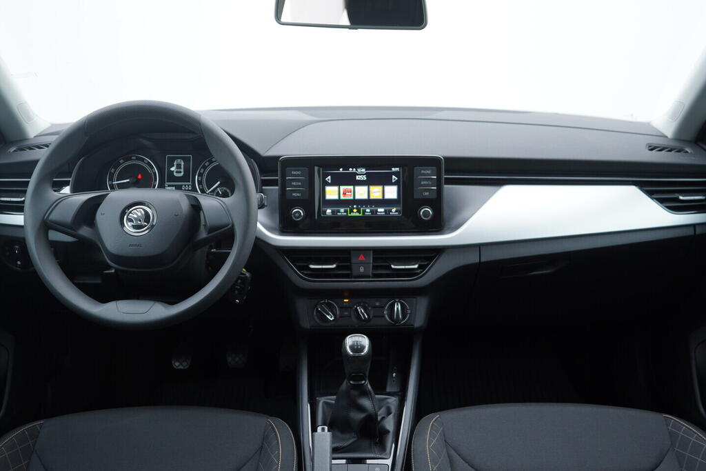 OV190V10459_25.webp_SCALA Ambition 1.0 TSI 70 kW manuál, DPH