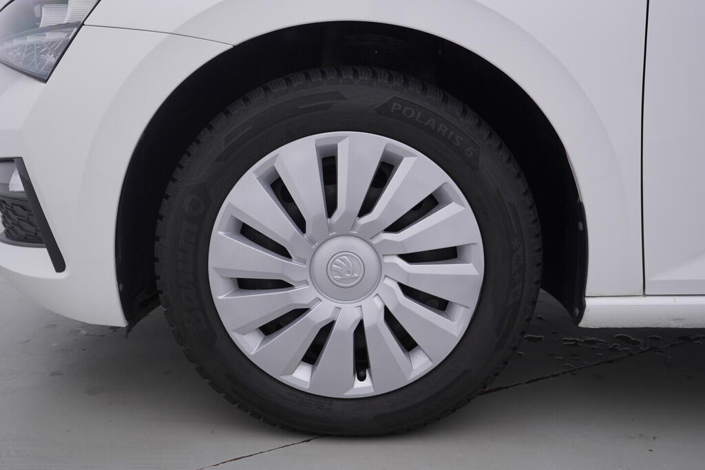 OV190V10459_37.webp_SCALA Ambition 1.0 TSI 70 kW manuál, DPH