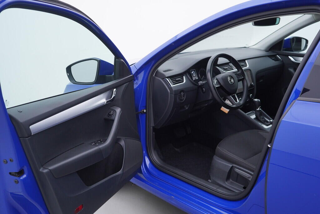 OV190V10461_18.webp_OCTAVIA Ambition Plus 2.0 TDI 110 kW automat, DPH