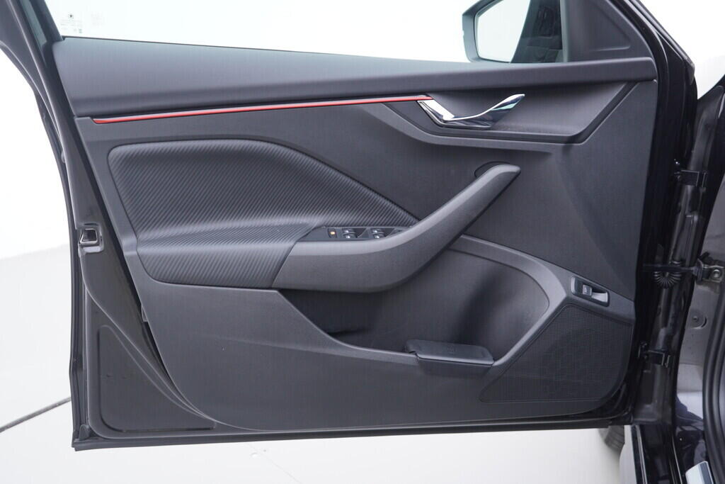 OV190V10462_19.webp_KAMIQ Monte Carlo 1.0 TSI 85 kW automat, DPH