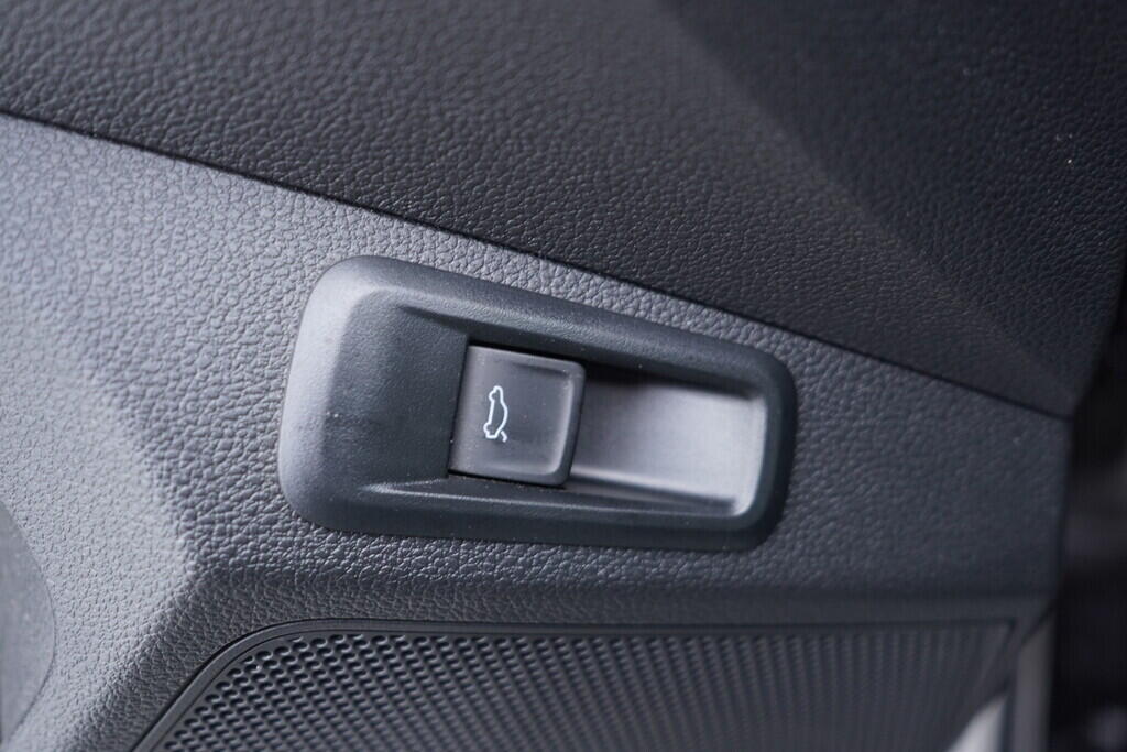 OV190V10462_21.webp_KAMIQ Monte Carlo 1.0 TSI 85 kW automat, DPH