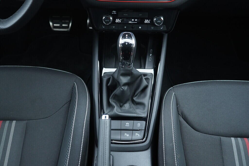 OV190V10462_34.webp_KAMIQ Monte Carlo 1.0 TSI 85 kW automat, DPH