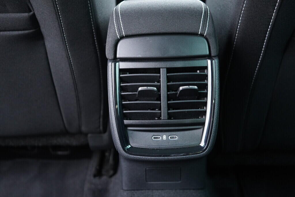 OV190V10462_36.webp_KAMIQ Monte Carlo 1.0 TSI 85 kW automat, DPH