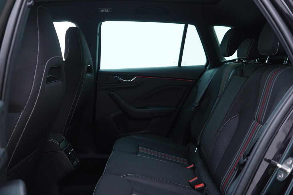 OV190V10462_37.webp_KAMIQ Monte Carlo 1.0 TSI 85 kW automat, DPH