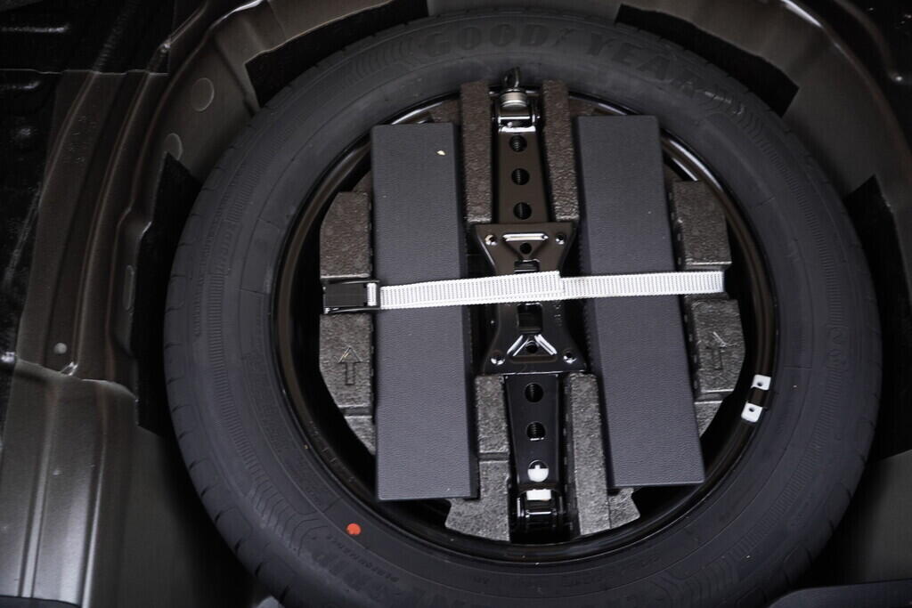 OV190V10462_40.webp_KAMIQ Monte Carlo 1.0 TSI 85 kW automat, DPH