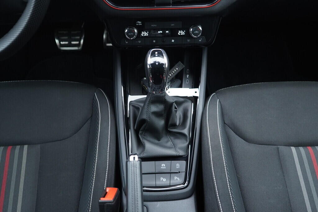 OV190V10463_35.webp_SCALA Monte Carlo 1.0 TSI 81 kW automat, DPH