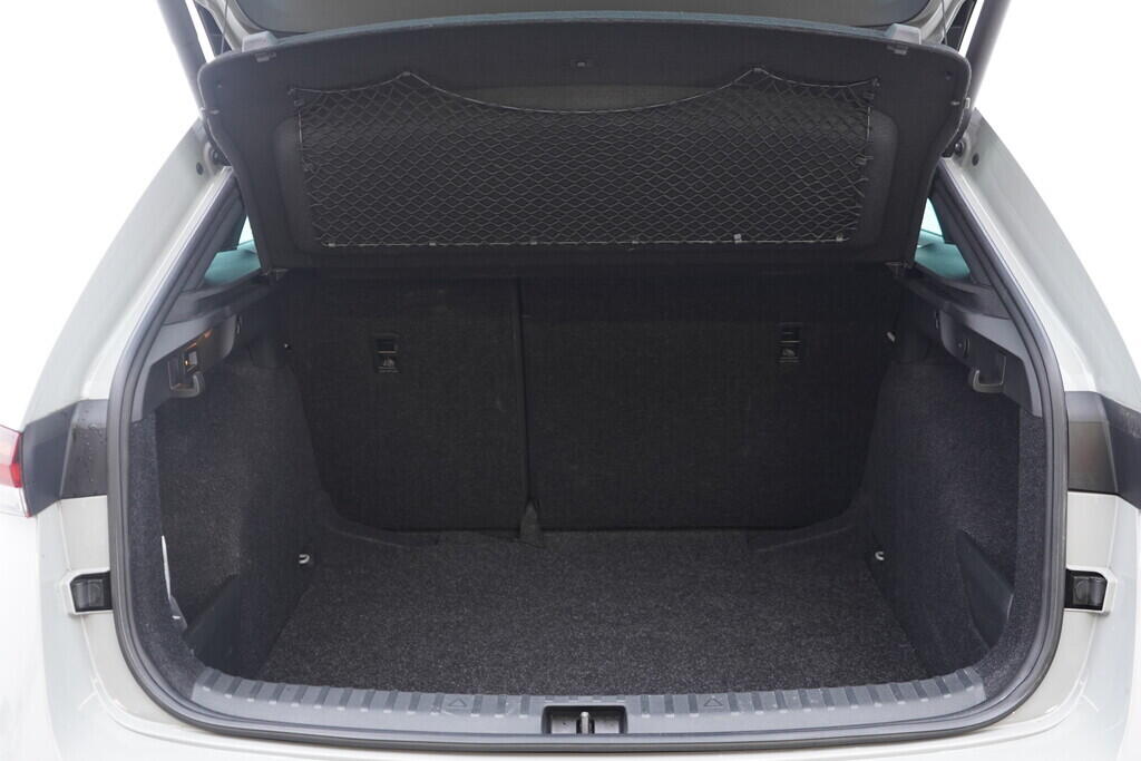 OV190V10463_40.webp_SCALA Monte Carlo 1.0 TSI 81 kW automat, DPH