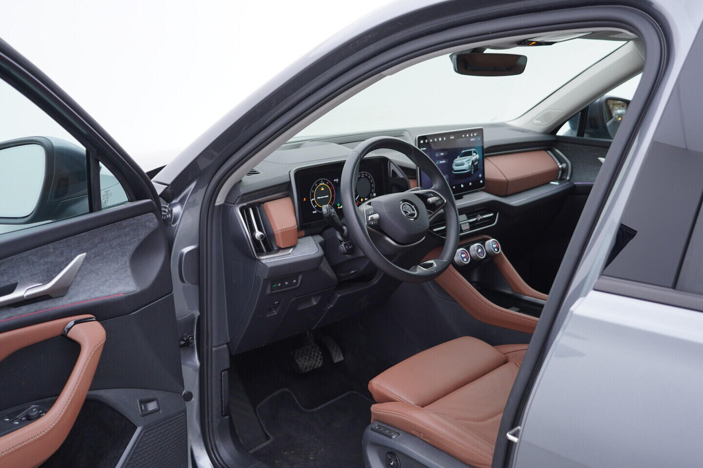 OV190V10464_18.webp_KODIAQ Selection 2.0 TDI 142 kW automat, DPH