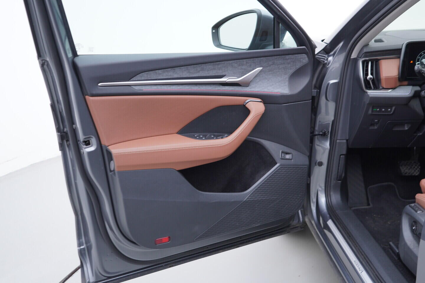 OV190V10464_19.webp_KODIAQ Selection 2.0 TDI 142 kW automat, DPH