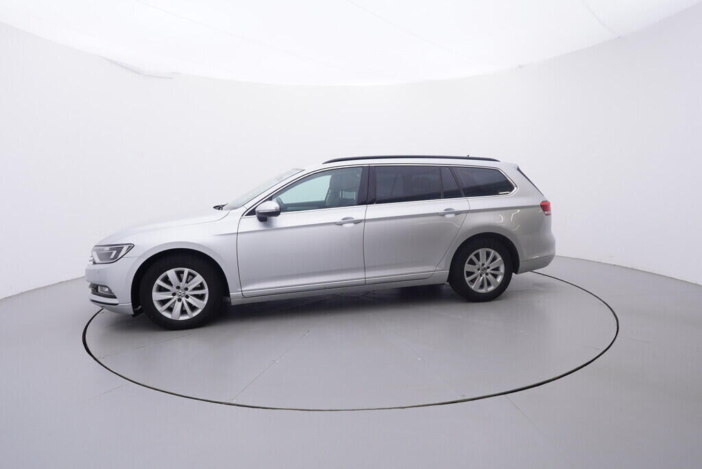 OV190V10465_11.webp_PASSAT  2.0 TDI 110 kW automat