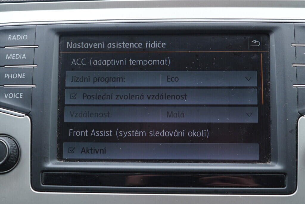 OV190V10465_29.webp_PASSAT  2.0 TDI 110 kW automat