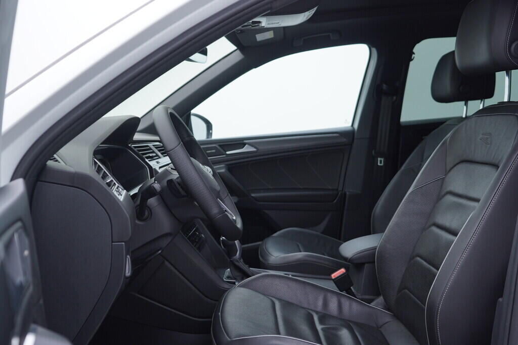 OV190V10466_25.webp_TIGUAN ALLSPACE R-Line 2.0 TDI 147 kW automat, DPH