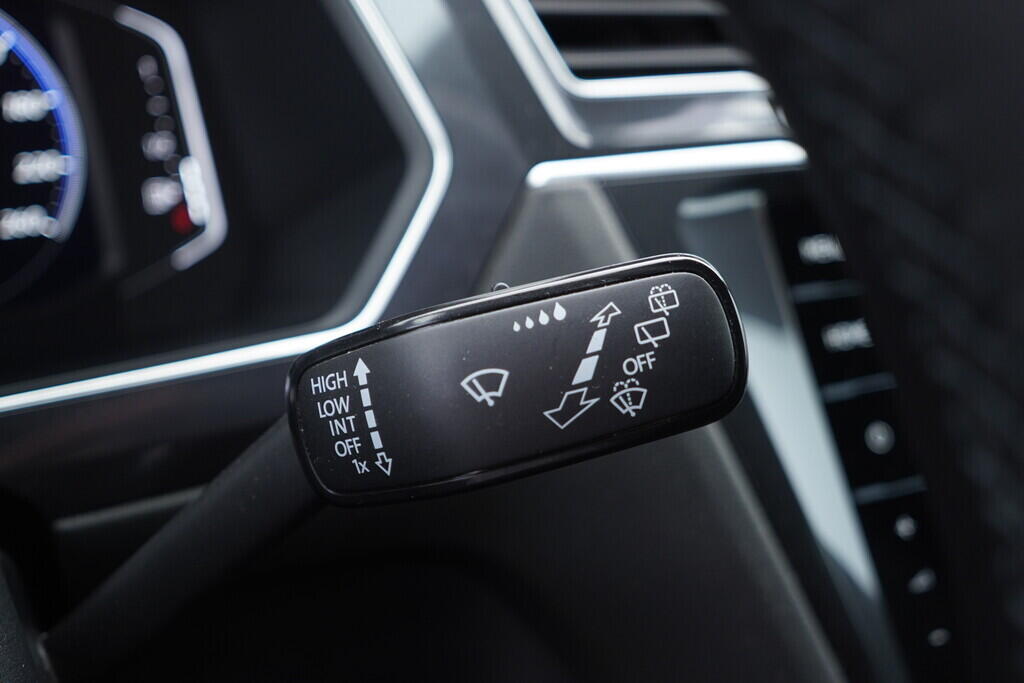 OV190V10466_28.webp_TIGUAN ALLSPACE R-Line 2.0 TDI 147 kW automat, DPH