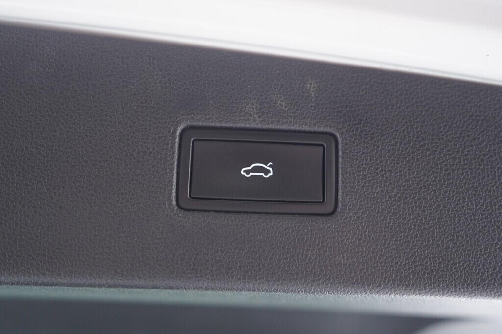 OV190V10466_41.webp_TIGUAN ALLSPACE R-Line 2.0 TDI 147 kW automat, DPH