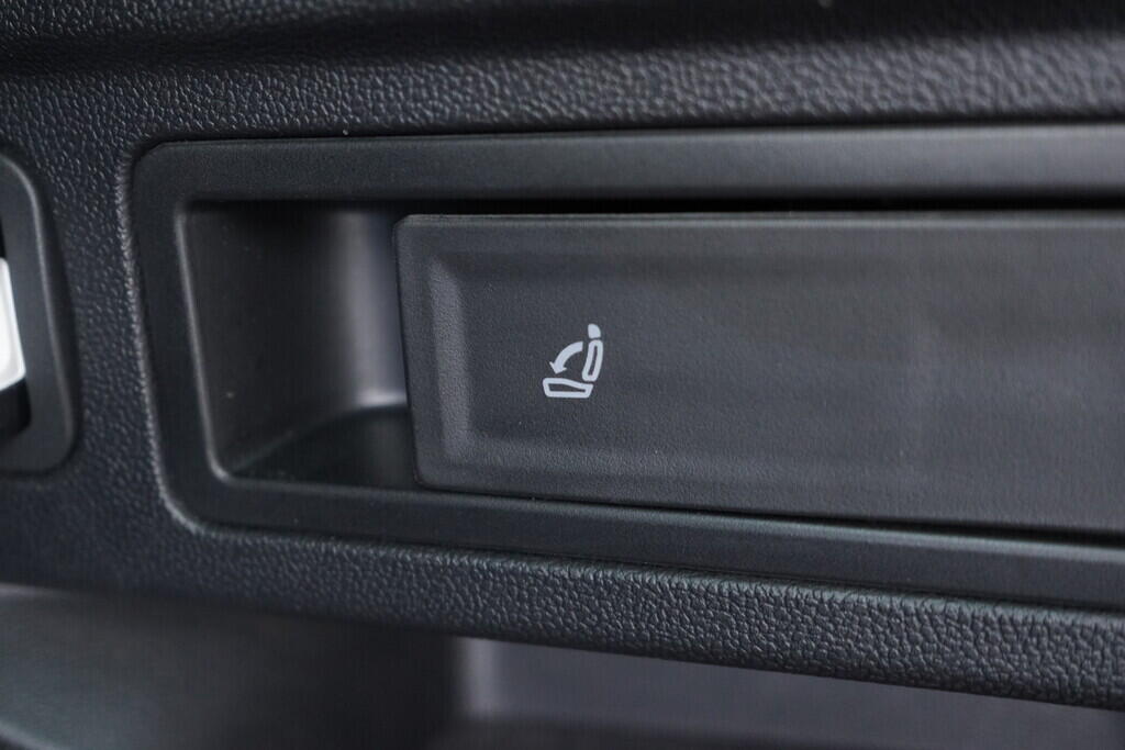 OV190V10466_43.webp_TIGUAN ALLSPACE R-Line 2.0 TDI 147 kW automat, DPH