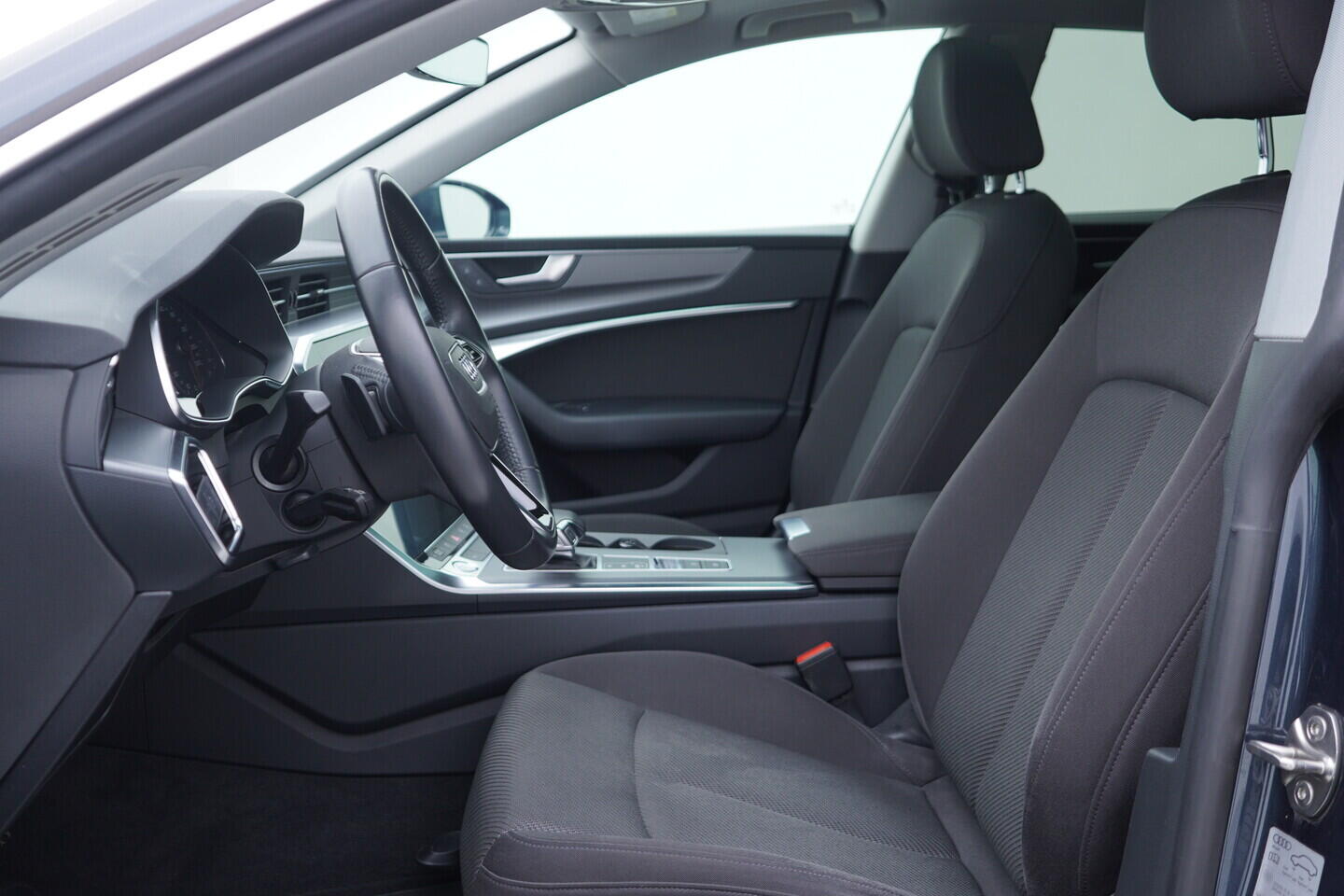 OV190V10468_23.webp_A7 SPORTBACK 45 TDI QUATTRO 3.0 TDI 170 kW automat, DPH