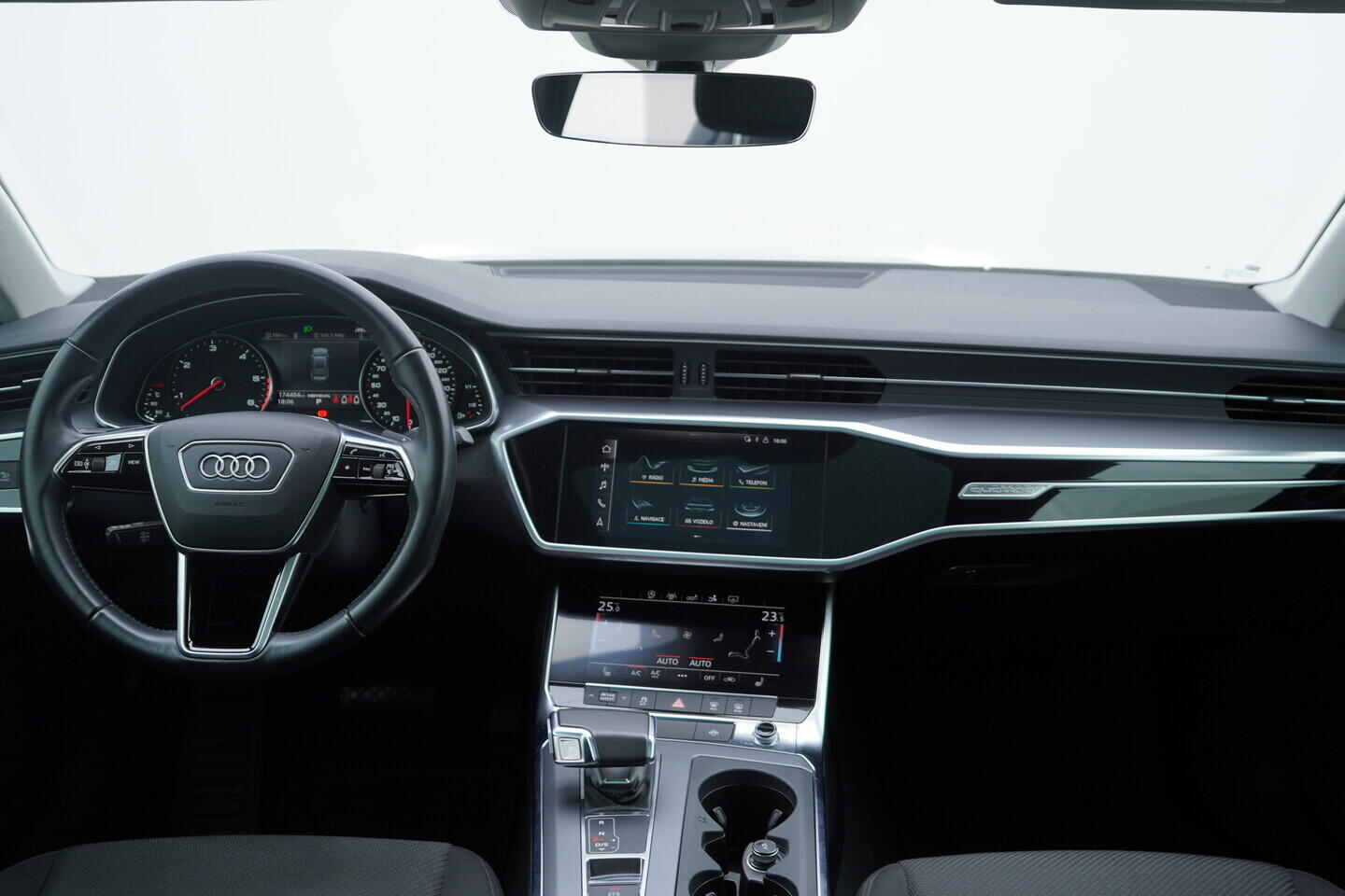 OV190V10468_27.webp_A7 SPORTBACK 45 TDI QUATTRO 3.0 TDI 170 kW automat, DPH