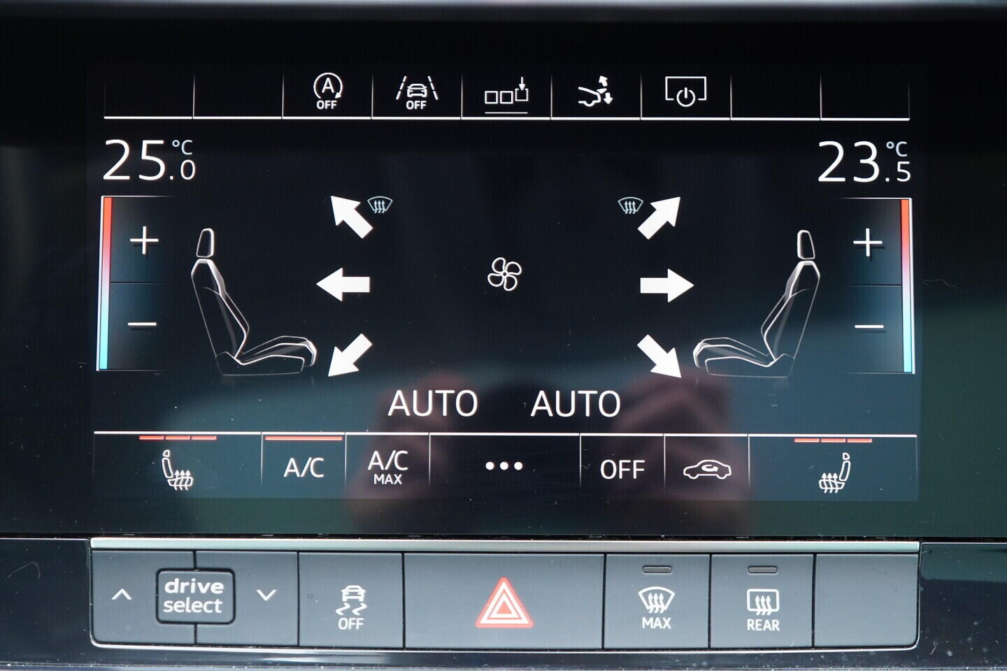 OV190V10468_33.webp_A7 SPORTBACK 45 TDI QUATTRO 3.0 TDI 170 kW automat, DPH