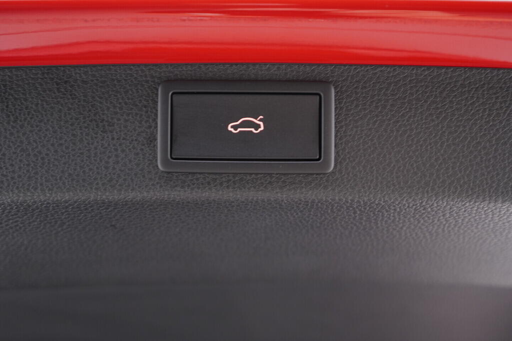 OV190V10472_38.webp_KAROQ Selection 1.5 TSI 110 kW automat, DPH