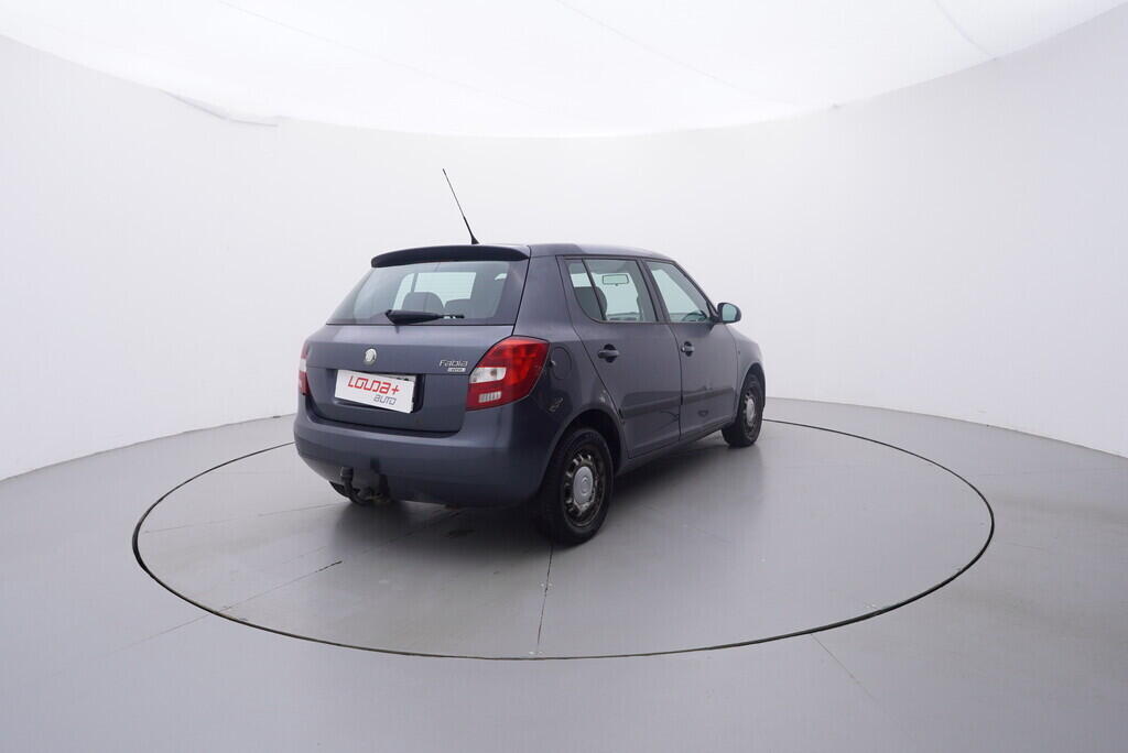 OV190V10475_14.webp_FABIA Ambition 1.2 HTP 44 kW manuál