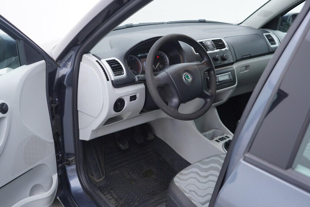 OV190V10475_18.webp_FABIA Ambition 1.2 HTP 44 kW manuál