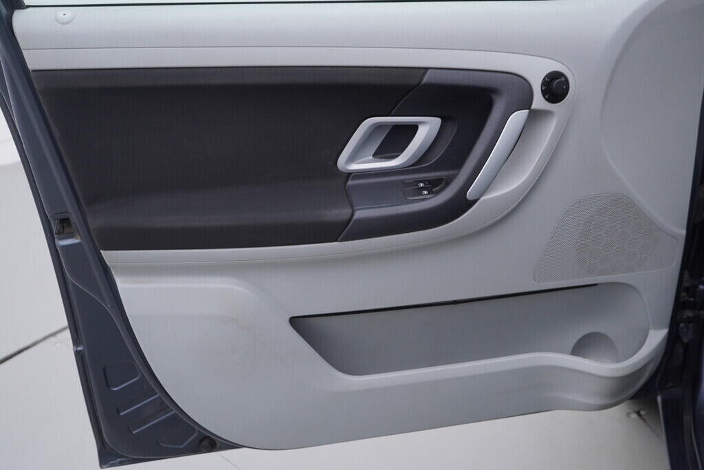 OV190V10475_19.webp_FABIA Ambition 1.2 HTP 44 kW manuál