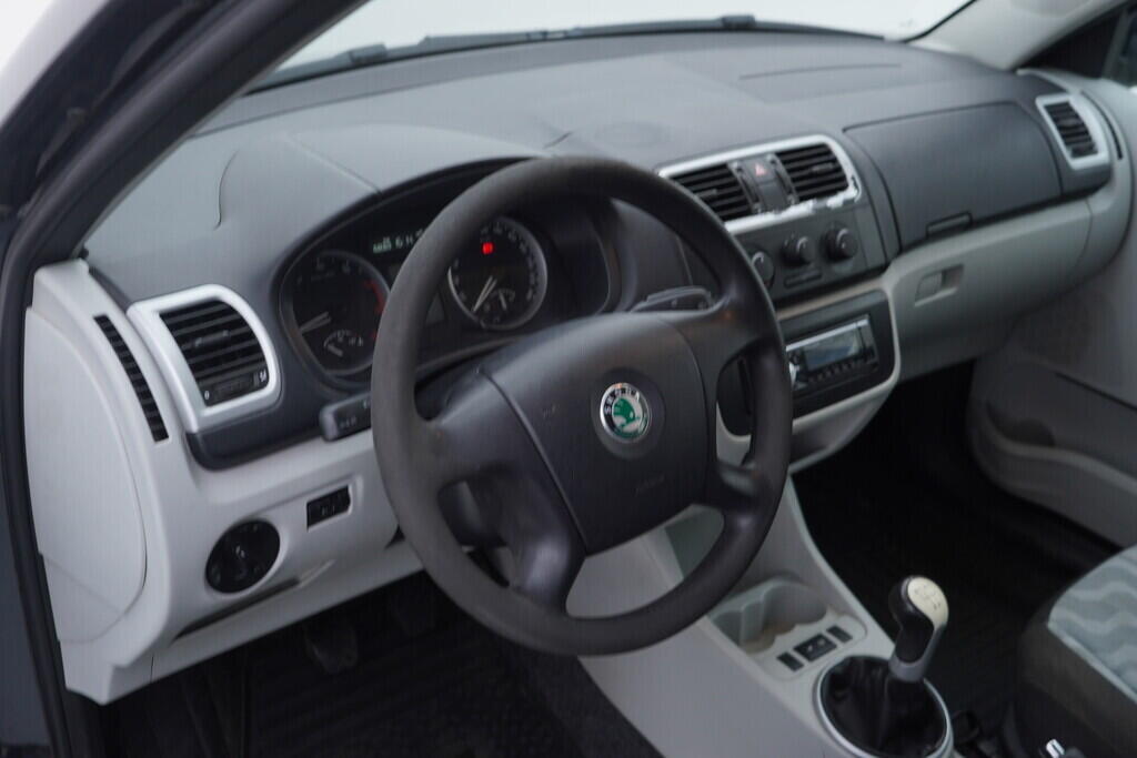 OV190V10475_21.webp_FABIA Ambition 1.2 HTP 44 kW manuál