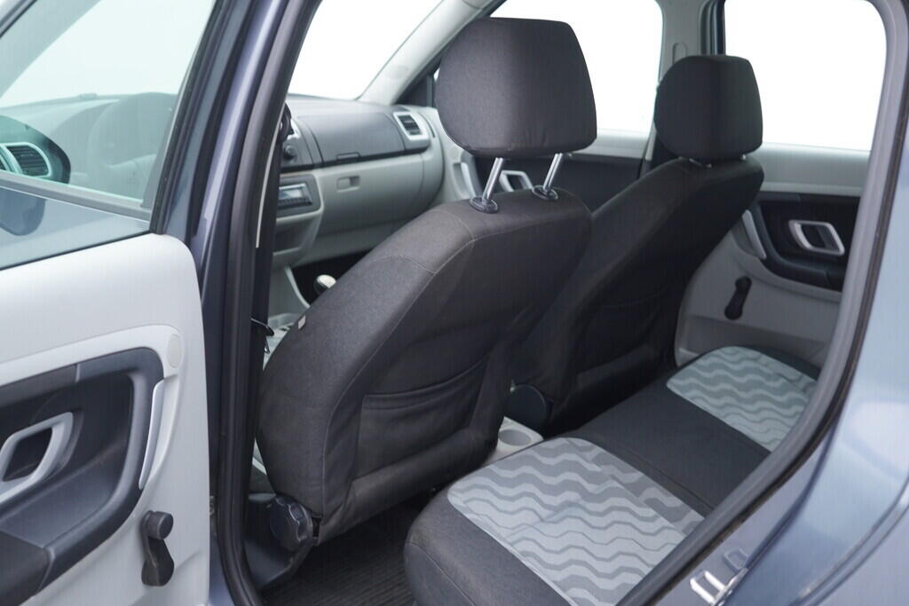 OV190V10475_30.webp_FABIA Ambition 1.2 HTP 44 kW manuál