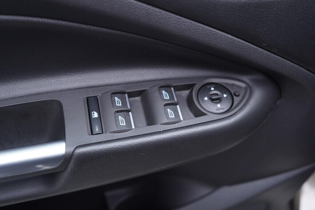 OV190V10476_20.webp_KUGA  1.5 EcoBoost 110 kW manuál