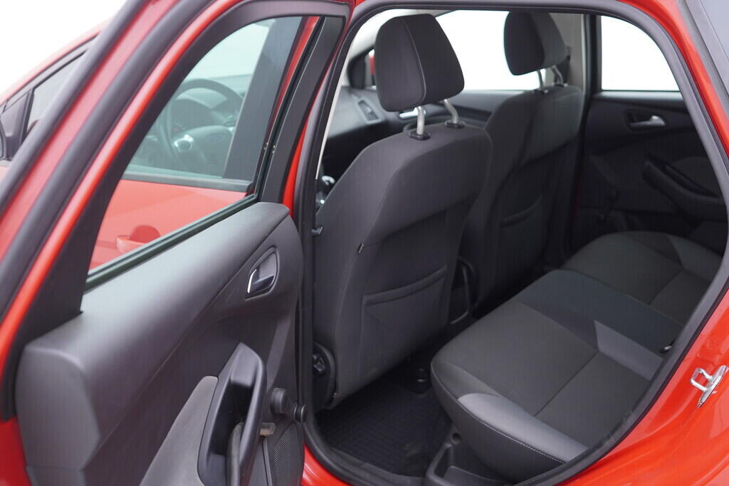 OV190V10480_32.webp_FOCUS  1.6 TDCi 85 kW manuál