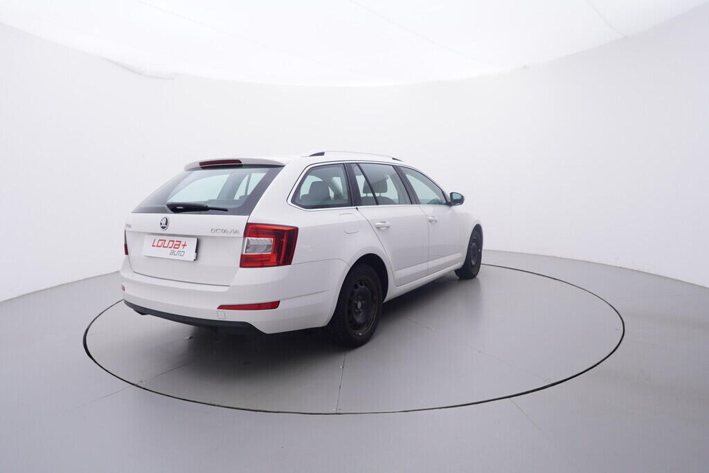 OV190V10481_14.webp_OCTAVIA Elegance 1.2 TSI 77 kW manuál