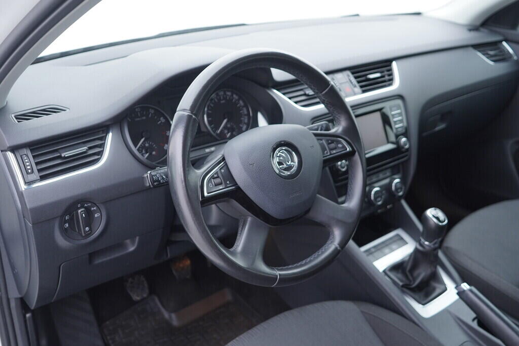 OV190V10481_22.webp_OCTAVIA Elegance 1.2 TSI 77 kW manuál