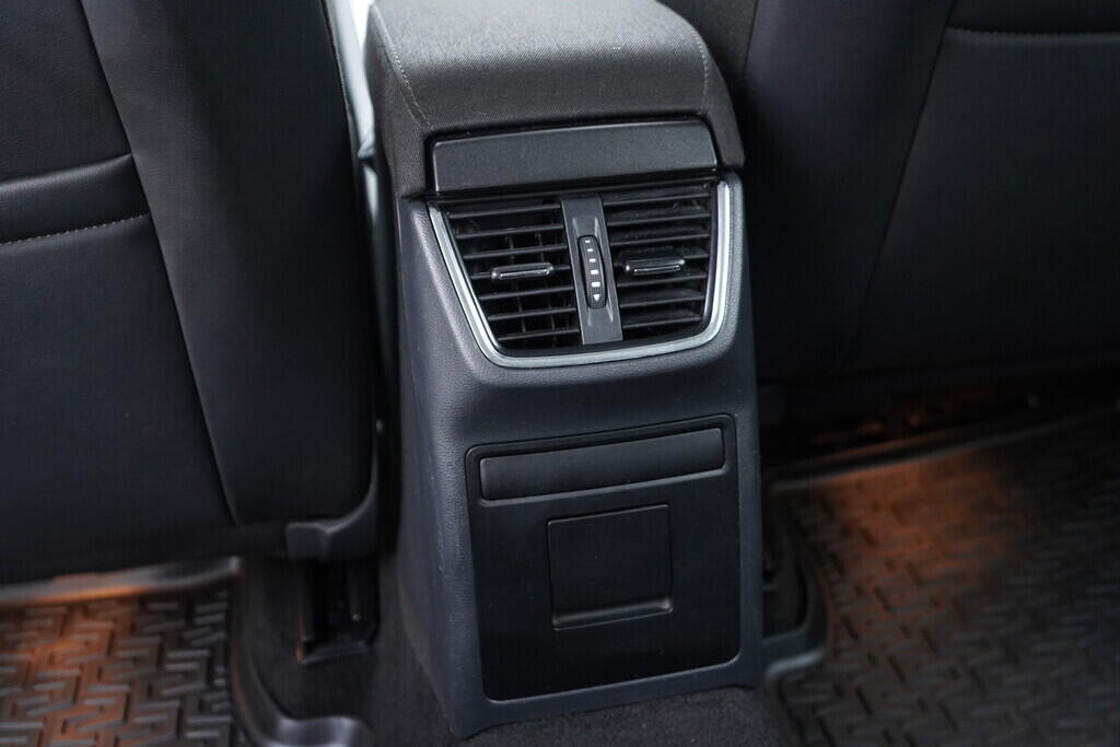 OV190V10481_35.webp_OCTAVIA Elegance 1.2 TSI 77 kW manuál