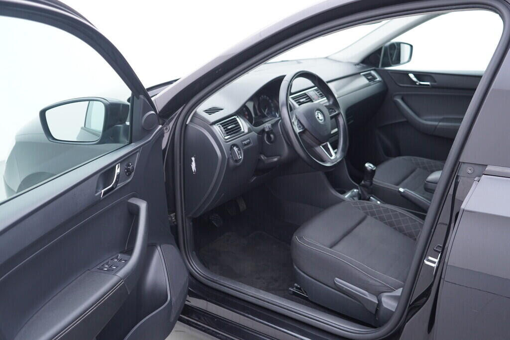 OV190V10483_17.webp_RAPID Elegance 1.6 TDI 85 kW manuál