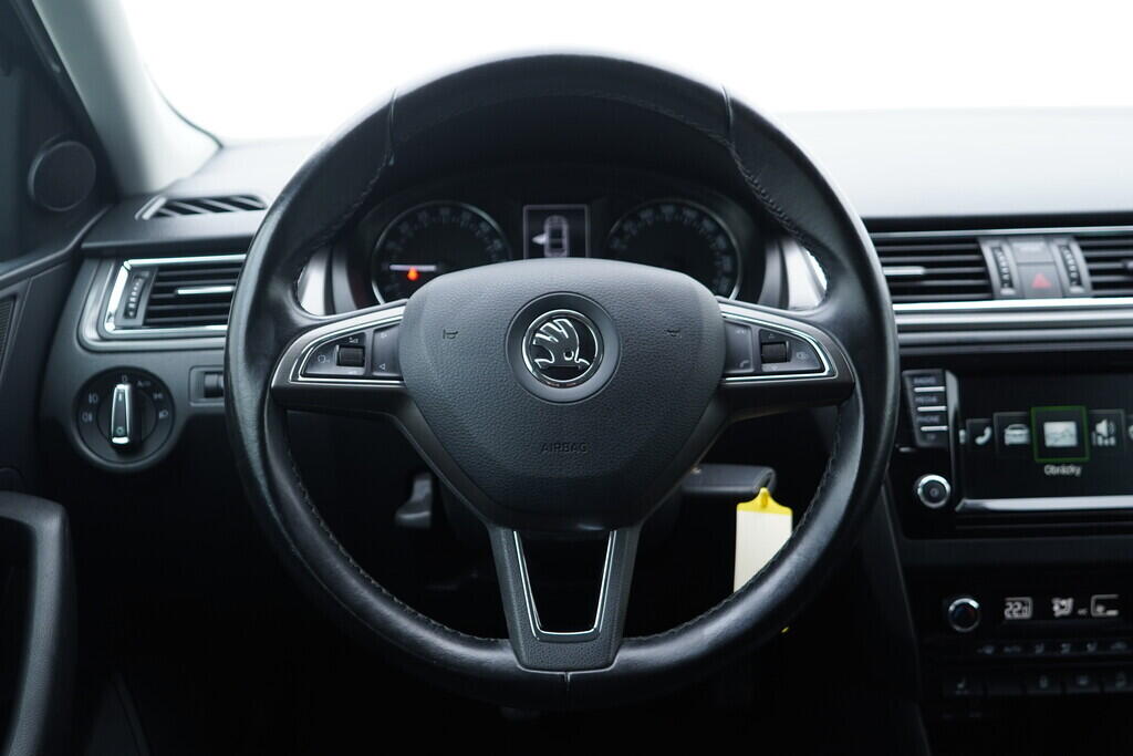 OV190V10483_26.webp_RAPID Elegance 1.6 TDI 85 kW manuál