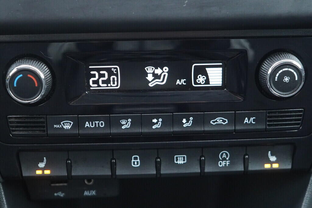 OV190V10483_29.webp_RAPID Elegance 1.6 TDI 85 kW manuál