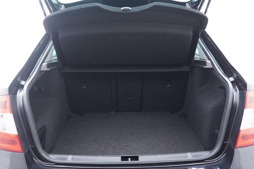 OV190V10483_33.webp_RAPID Elegance 1.6 TDI 85 kW manuál