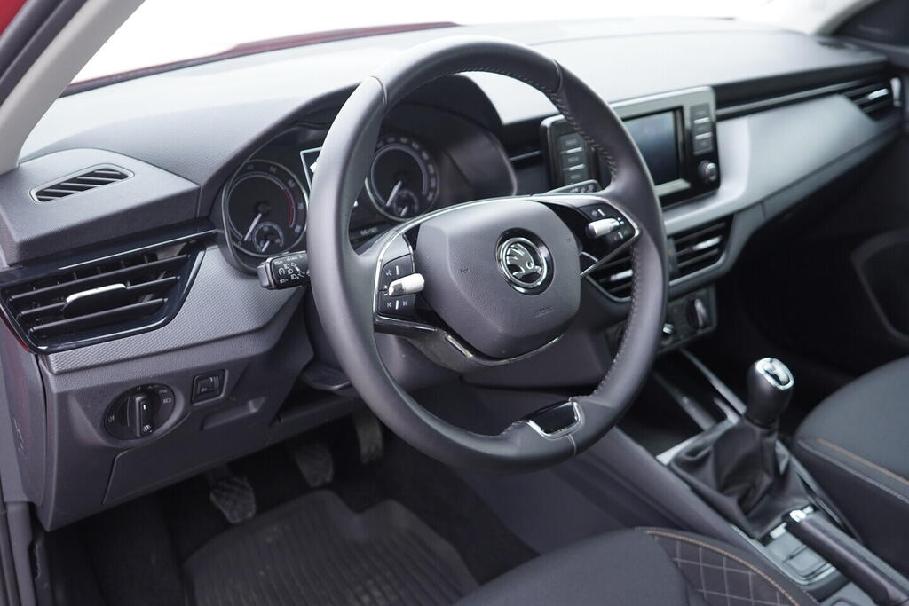 OV190V10484_21.webp_KAMIQ Ambition 1.0 TSI 70 kW manuál, DPH