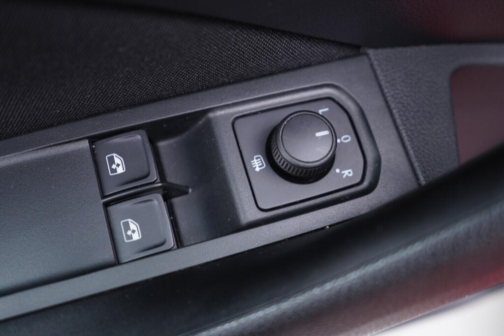 OV190V10487_20.webp_KAMIQ Ambition 1.0 TSI 70 kW manuál, DPH