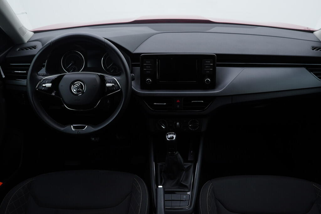 OV190V10487_24.webp_KAMIQ Ambition 1.0 TSI 70 kW manuál, DPH