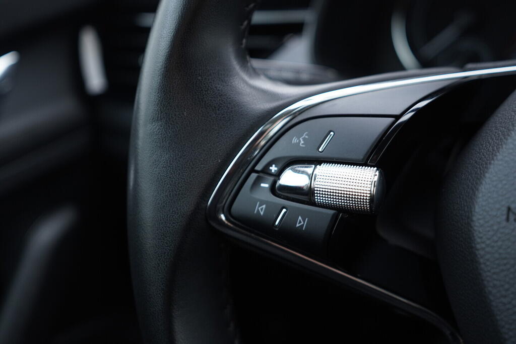 OV190V10487_26.webp_KAMIQ Ambition 1.0 TSI 70 kW manuál, DPH